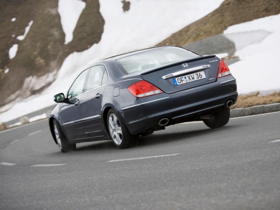  Honda Legend 2004 года  (фото 50 из 68)